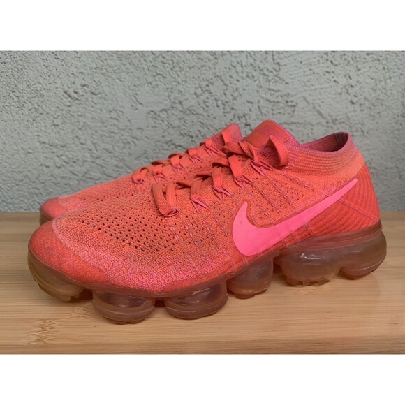 Nike VaporMax Hyper Punch/Pink Blast Size 7.5 - 849557-604 - Picture 3 of 7